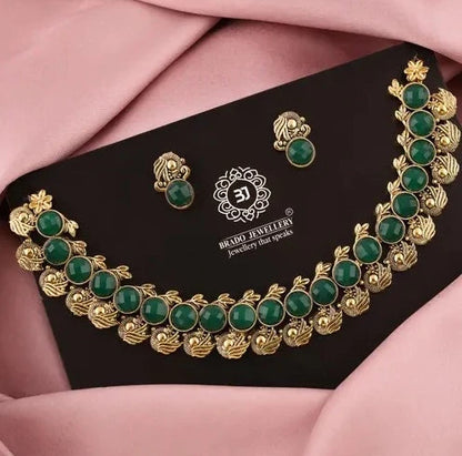 Royal Elegance: Gold Choker & Earring Ensemble