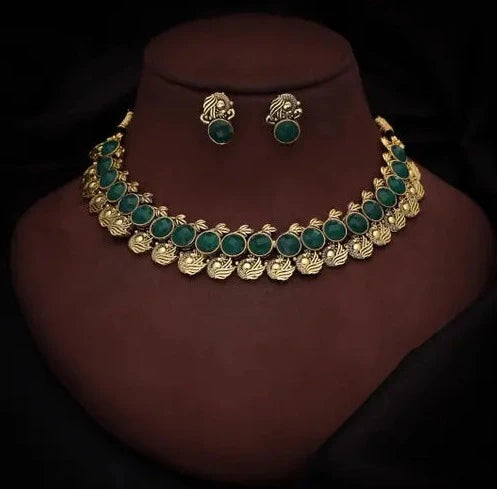 Royal Elegance: Gold Choker & Earring Ensemble